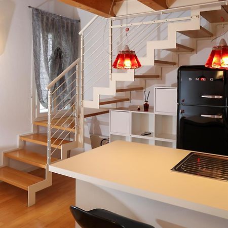 バッサーノ・デル・グラッパCindy House - Centro Storicoアパートメント エクステリア 写真